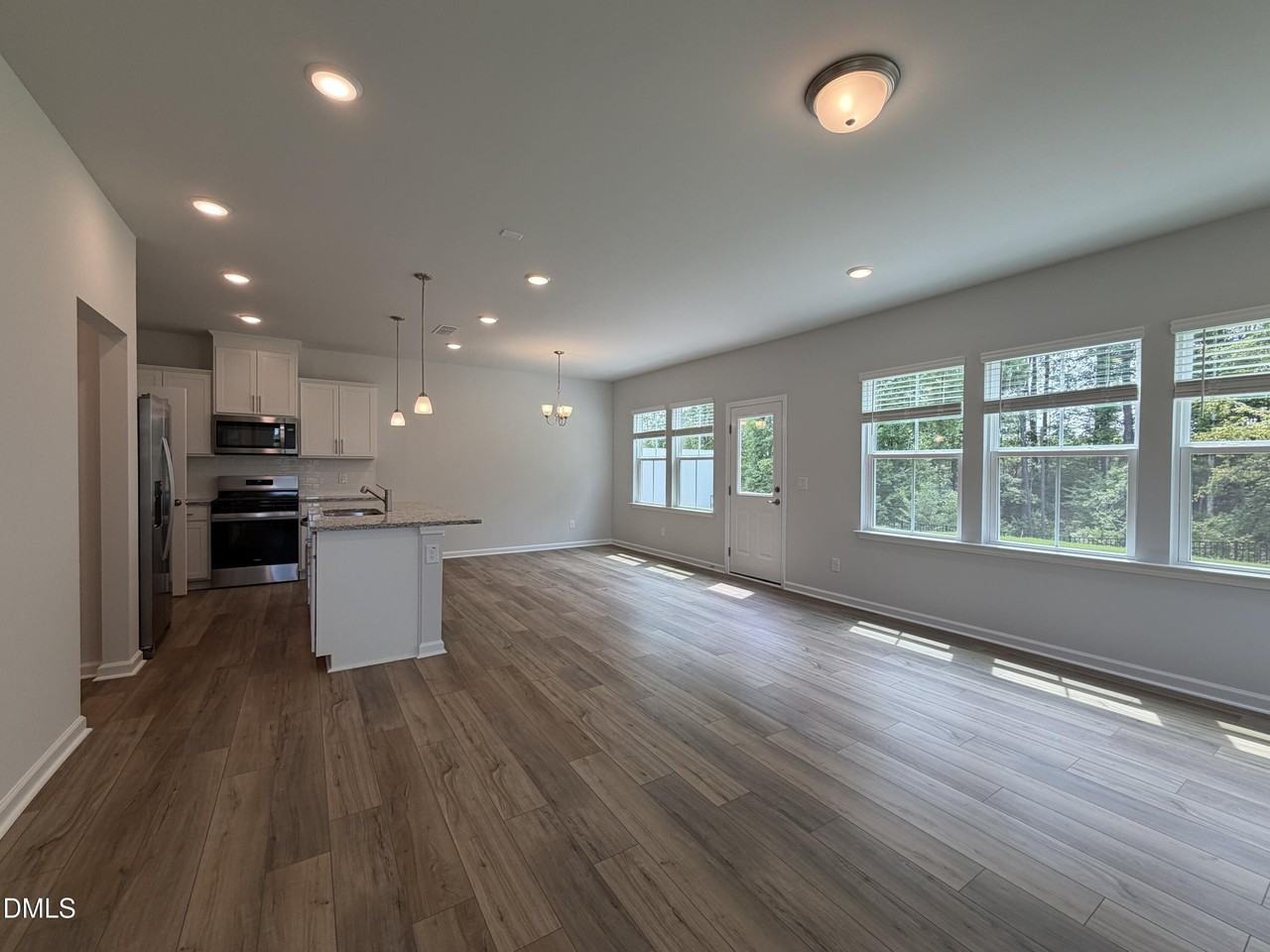 2321 Sun Vibes Way - Photo 5 of 30