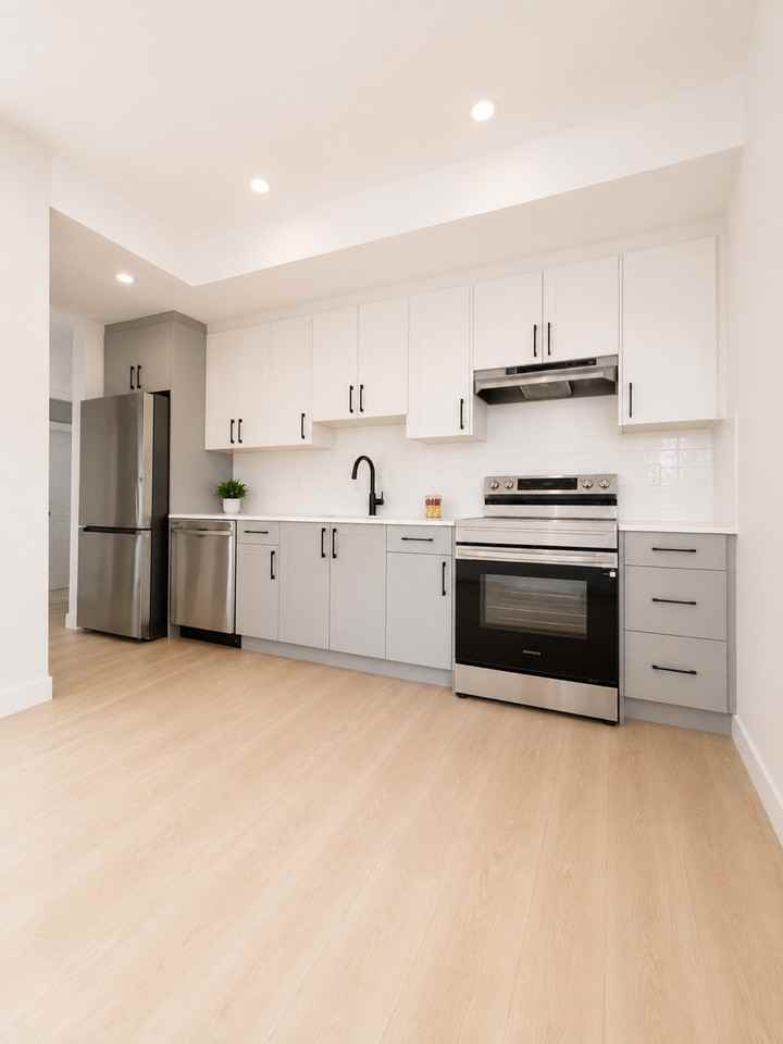 10050 86 Ave NW - Photo 2 of 18