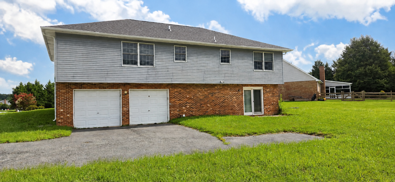 146 Honora Dr - Photo 2 of 29