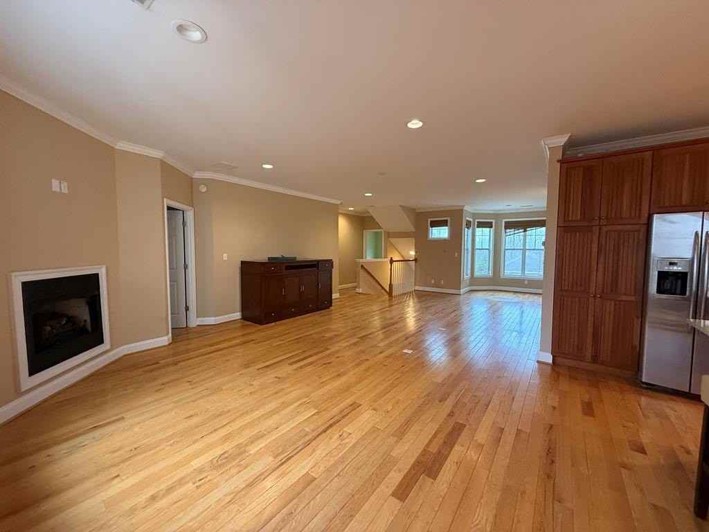192 Long Dr - Photo 3 of 19