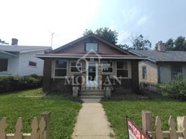 featured image of 1031 Hendricks St