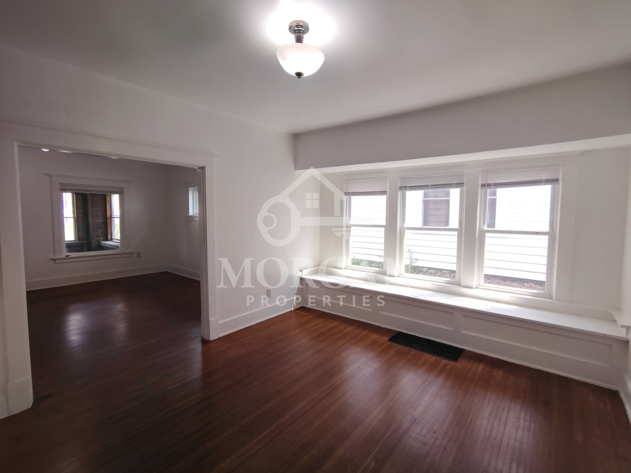 1031 Hendricks St - Photo 3 of 8
