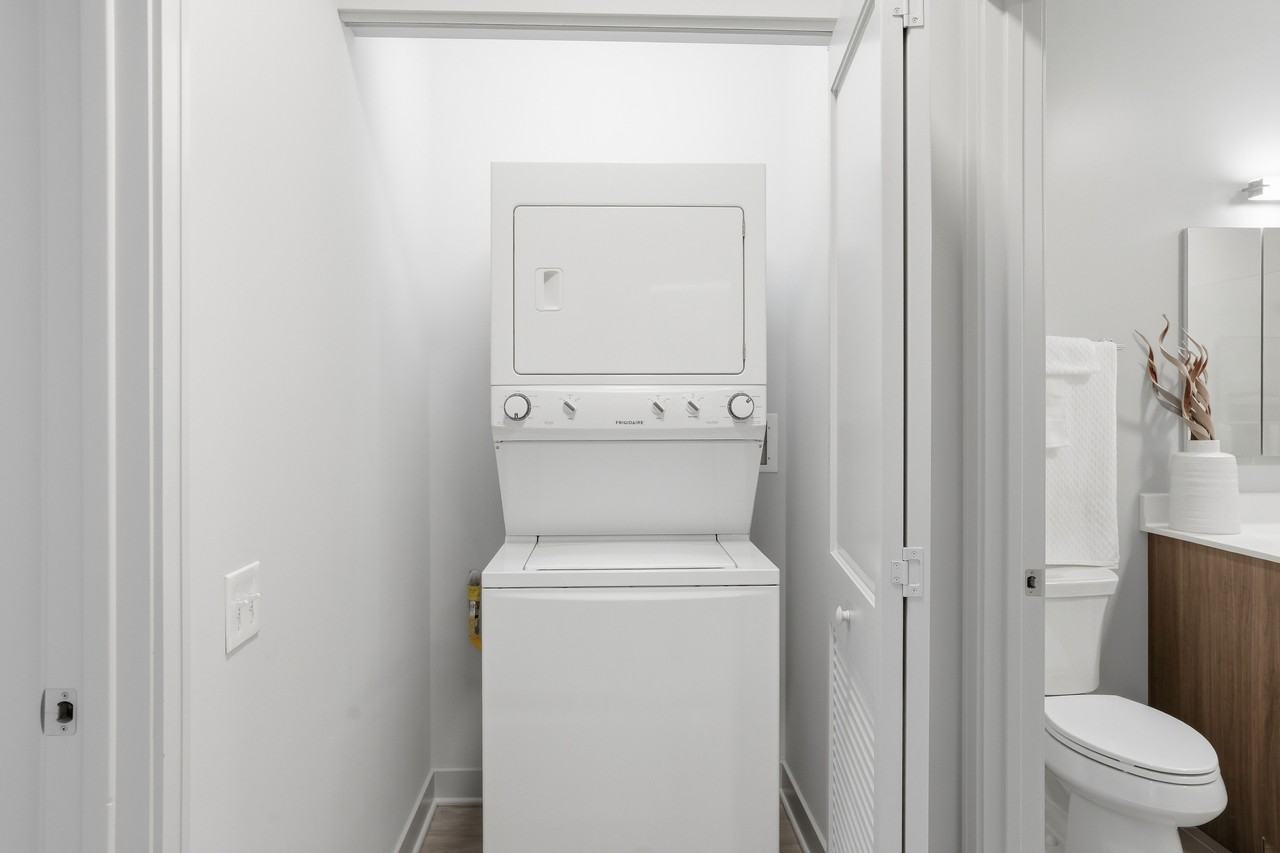 1025 W Addison St #1-1 - Photo 7 of 50