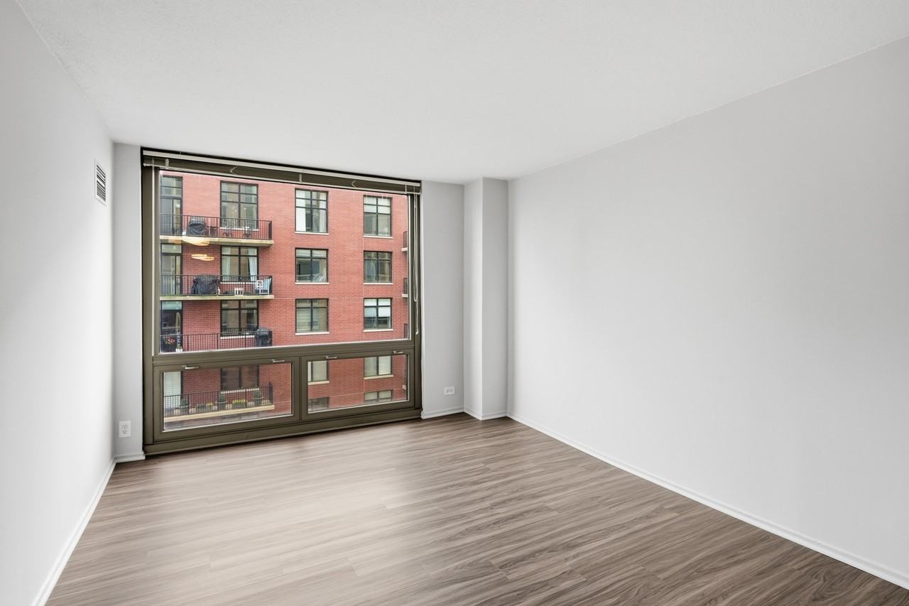 1130 N Dearborn St #2-2 - Photo 6 of 43