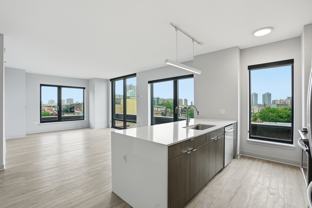 1025 W Addison St #2-2 - Photo 1 of 1