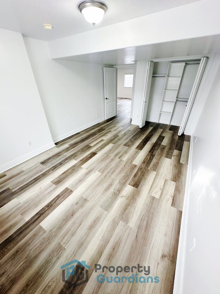 2786 S 1260 W - Photo 6 of 48