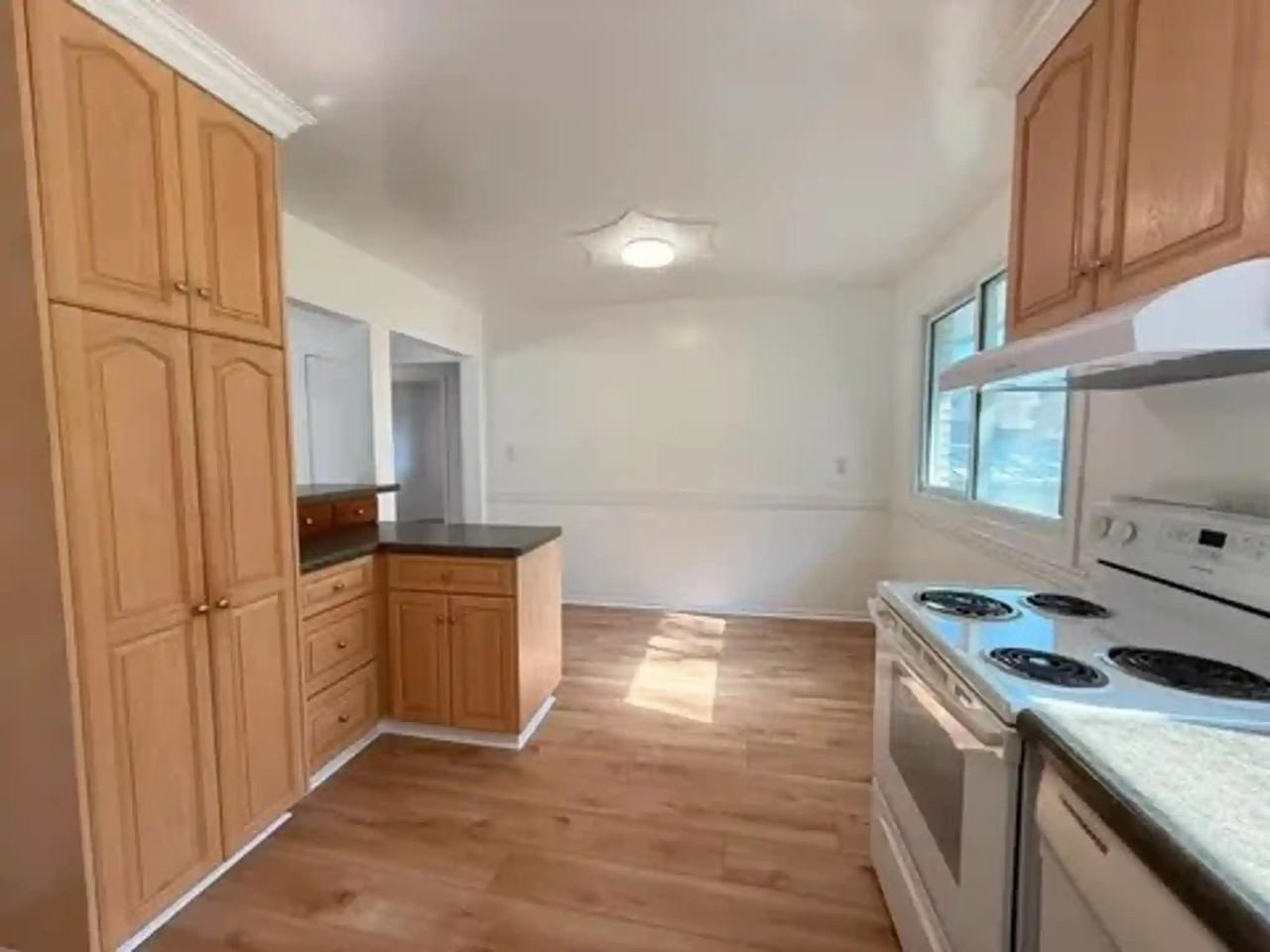 44 Valencourt Drive #Main - Photo 6 of 19
