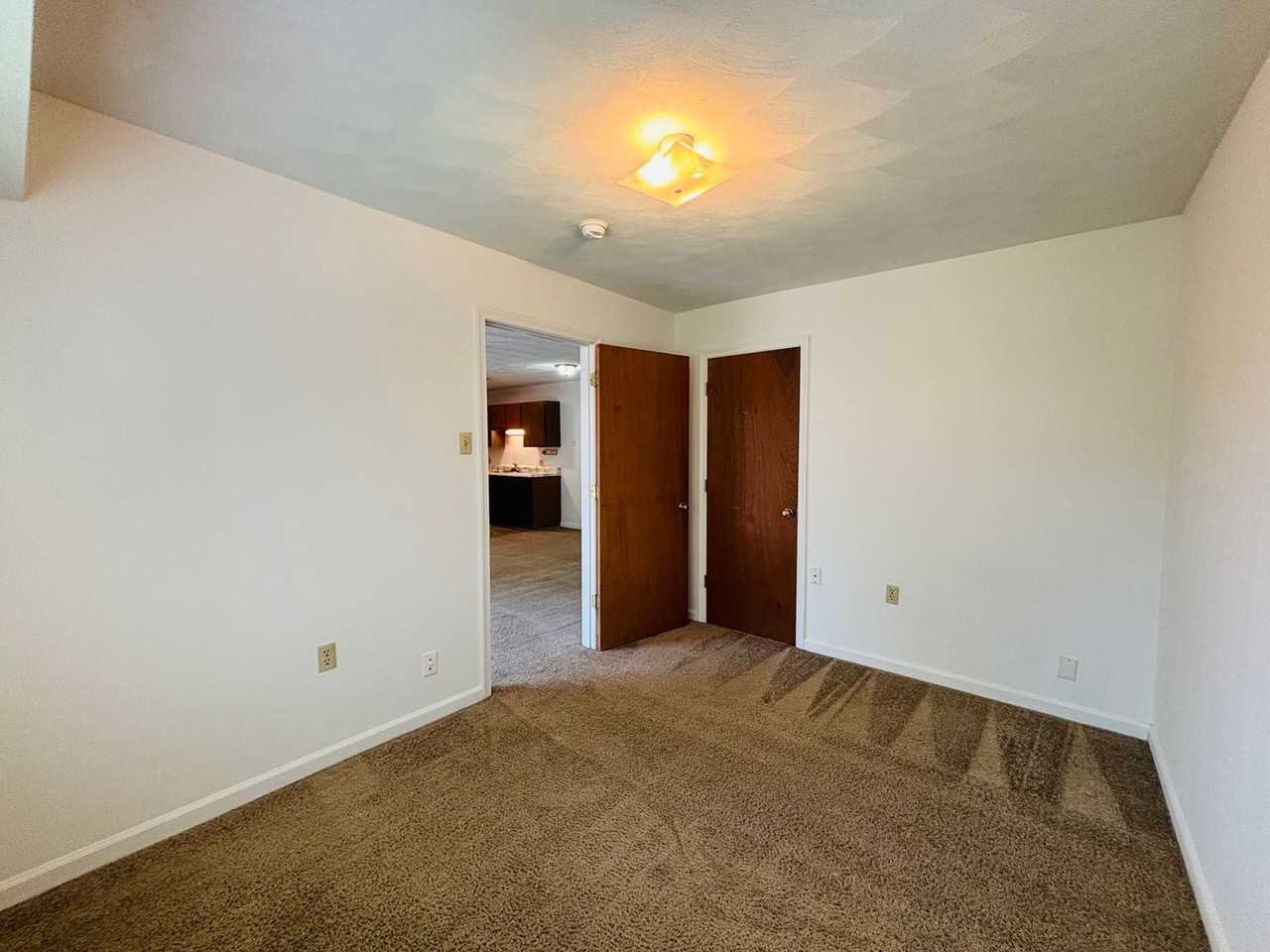 1000 Progress St Nw Apt K - Photo 7 of 12