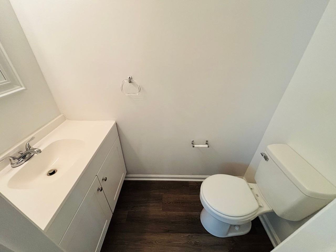 413 Laurence Ln - Photo 5 of 20