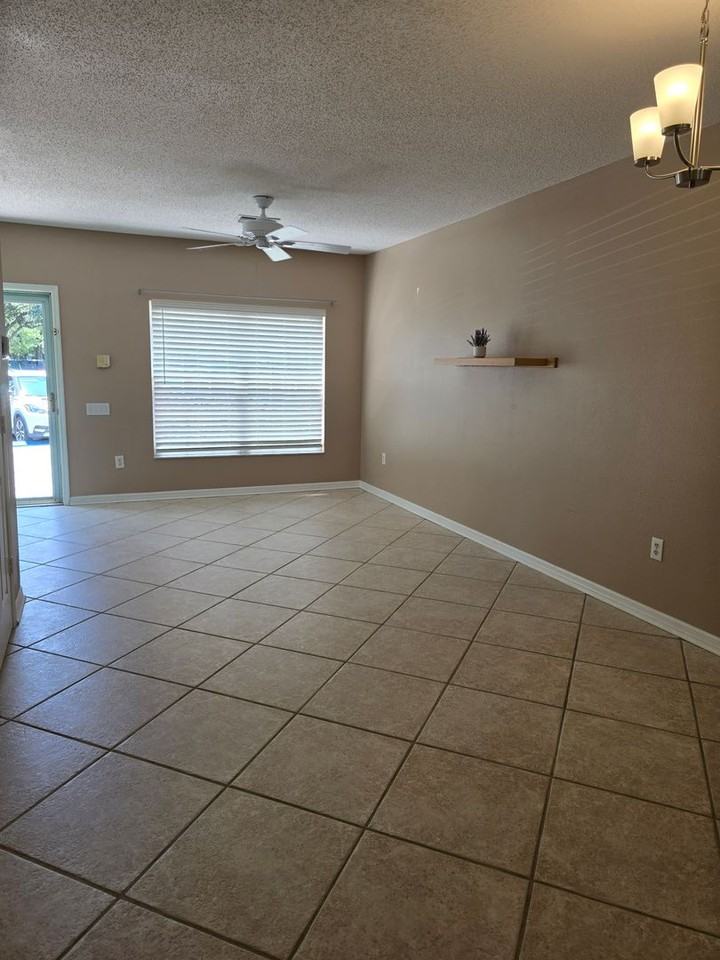 8626 Hunters Key Cir - Photo 4 of 14