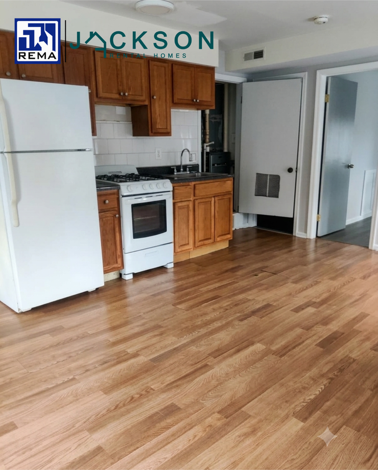 516 W Queen Ln - Photo 2 of 5