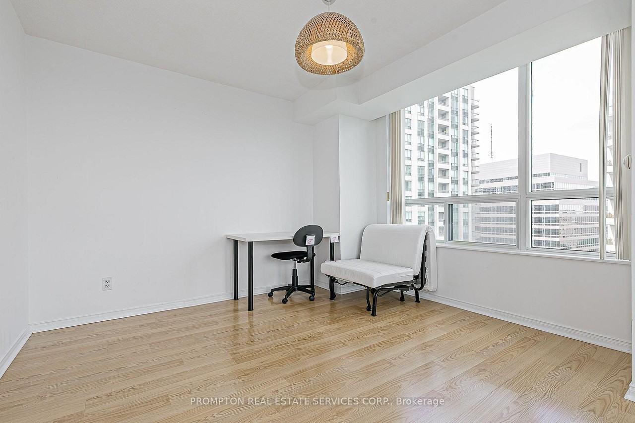 238 Doris Avenue #2009 - Photo 7 of 16