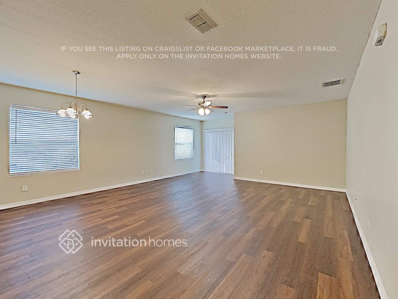 101 Daigledog St - Photo 3 of 17