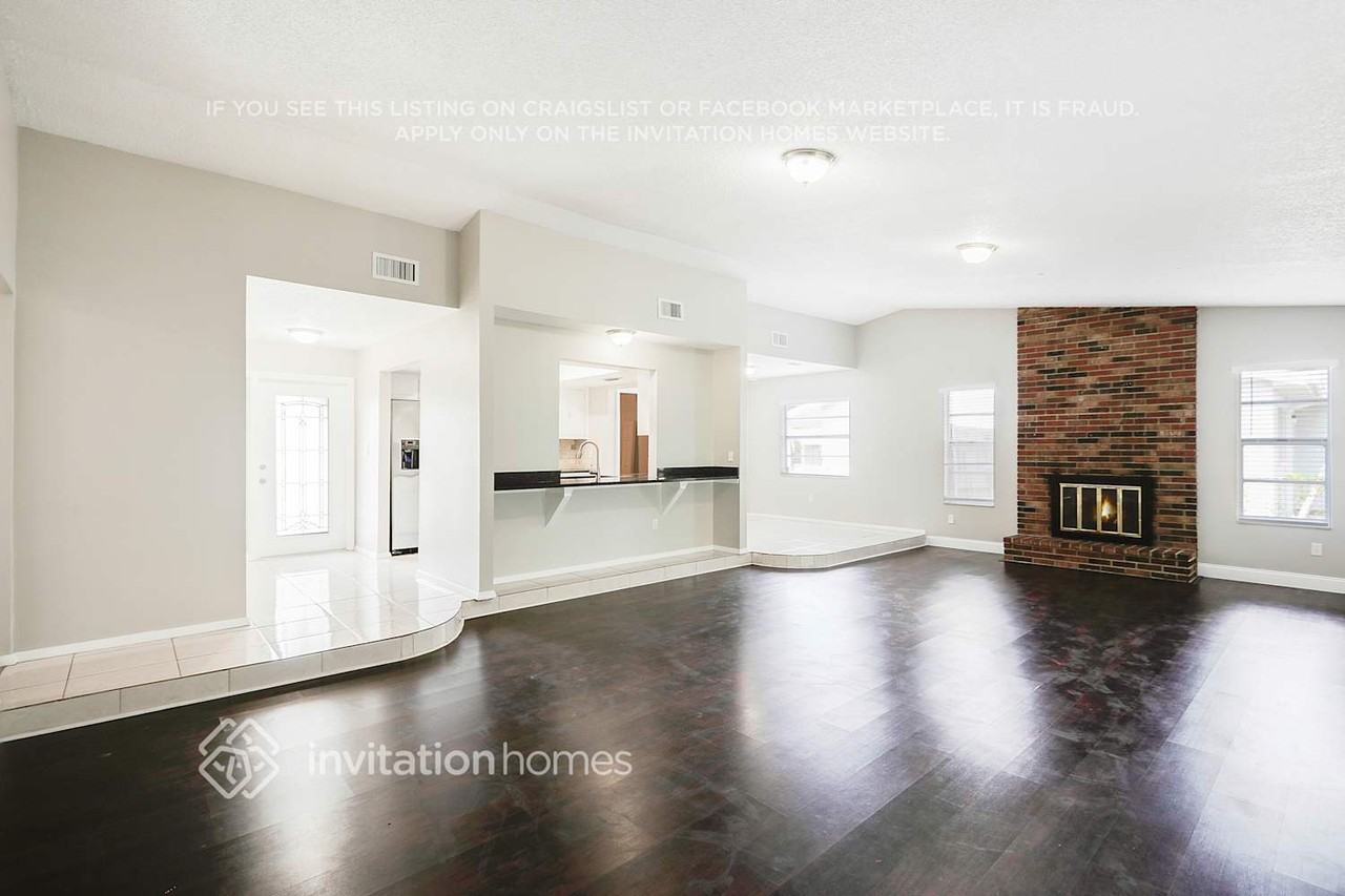 1304 Village Ct - Photo 5 of 31
