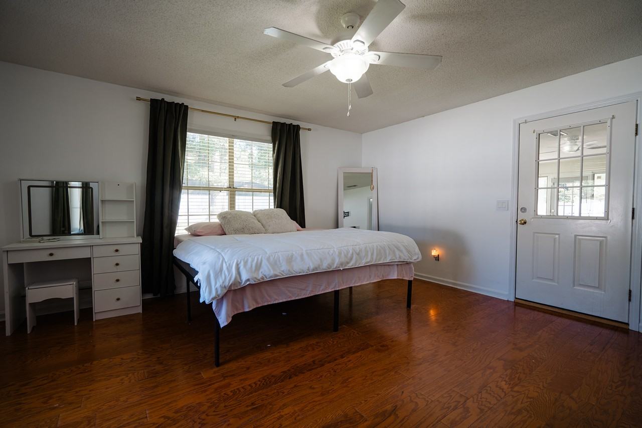 411 Christopher Dr #1 - Photo 5 of 13