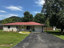 featured image of 224 Maher Dr #1