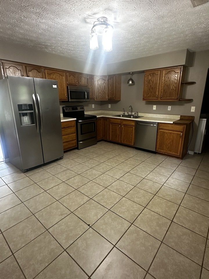 224 Maher Dr #1 - Photo 2 of 33