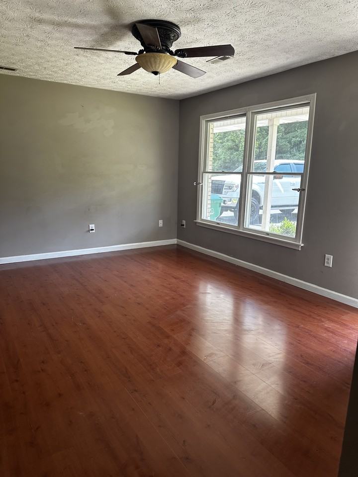 224 Maher Dr #1 - Photo 3 of 33