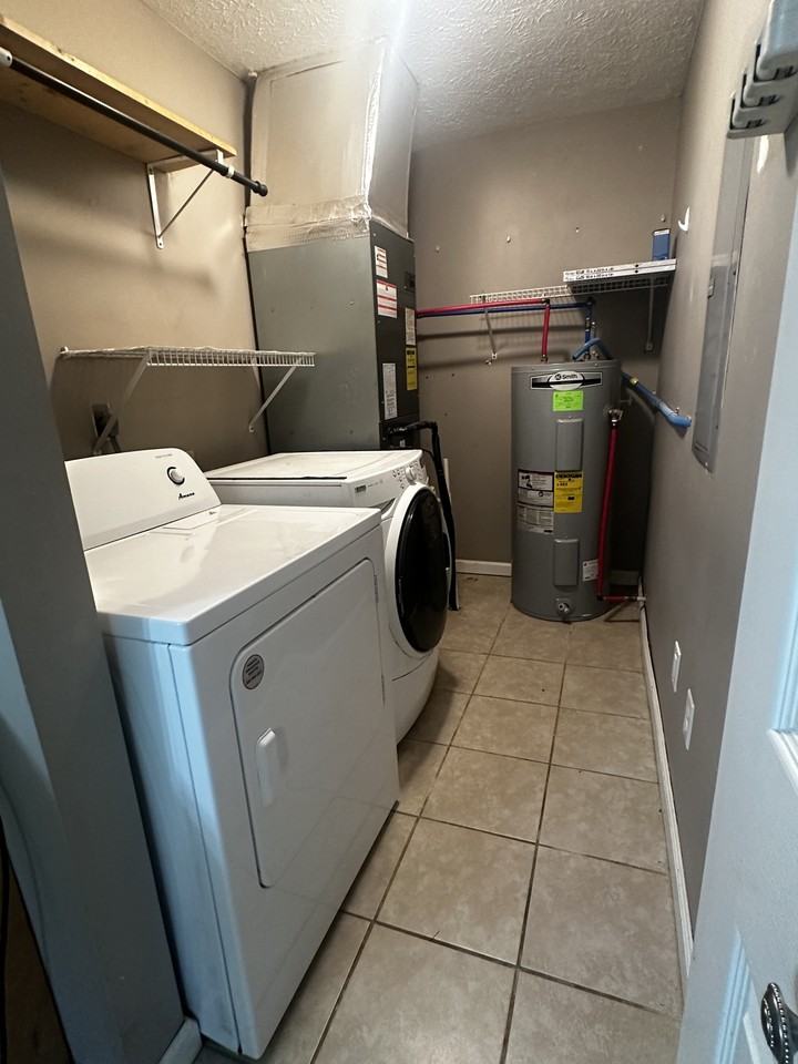 224 Maher Dr #1 - Photo 5 of 33