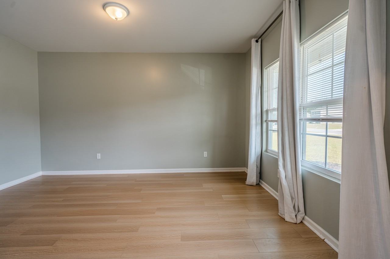 242 Enclave Way Ne #1 - Photo 3 of 15