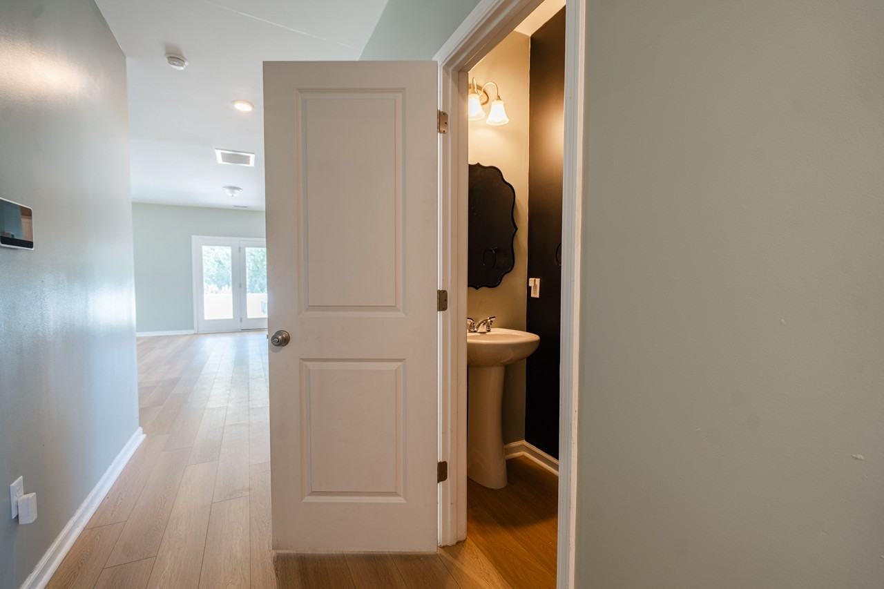 242 Enclave Way Ne #1 - Photo 4 of 15