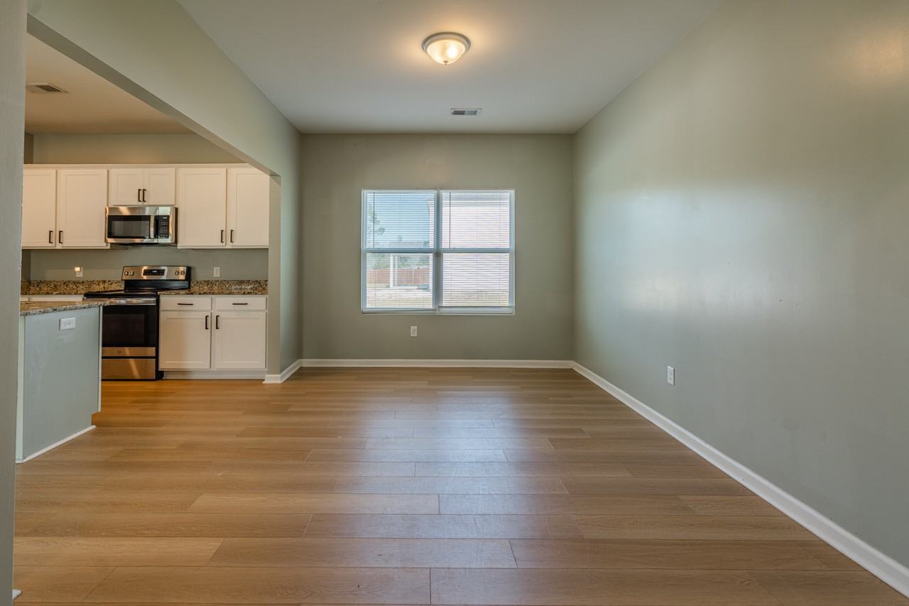 242 Enclave Way Ne #1 - Photo 5 of 15