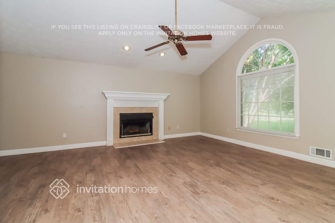 2 Indian Lake Ct - Photo 4 of 18