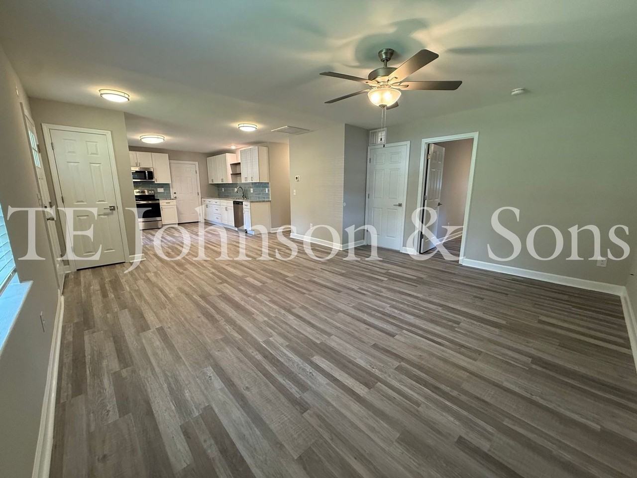 2836 Inca Ln - Photo 3 of 39