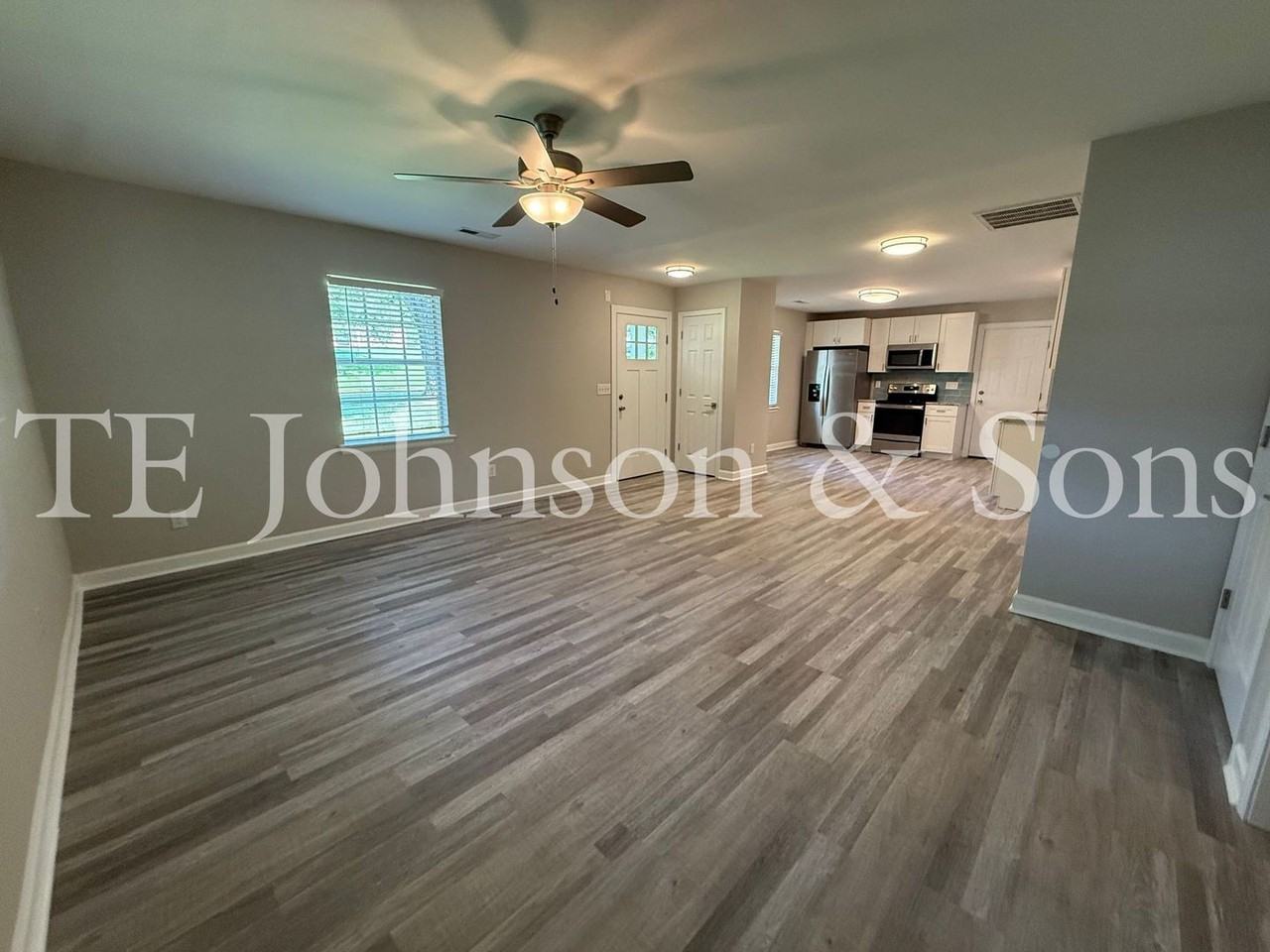 2836 Inca Ln - Photo 5 of 39