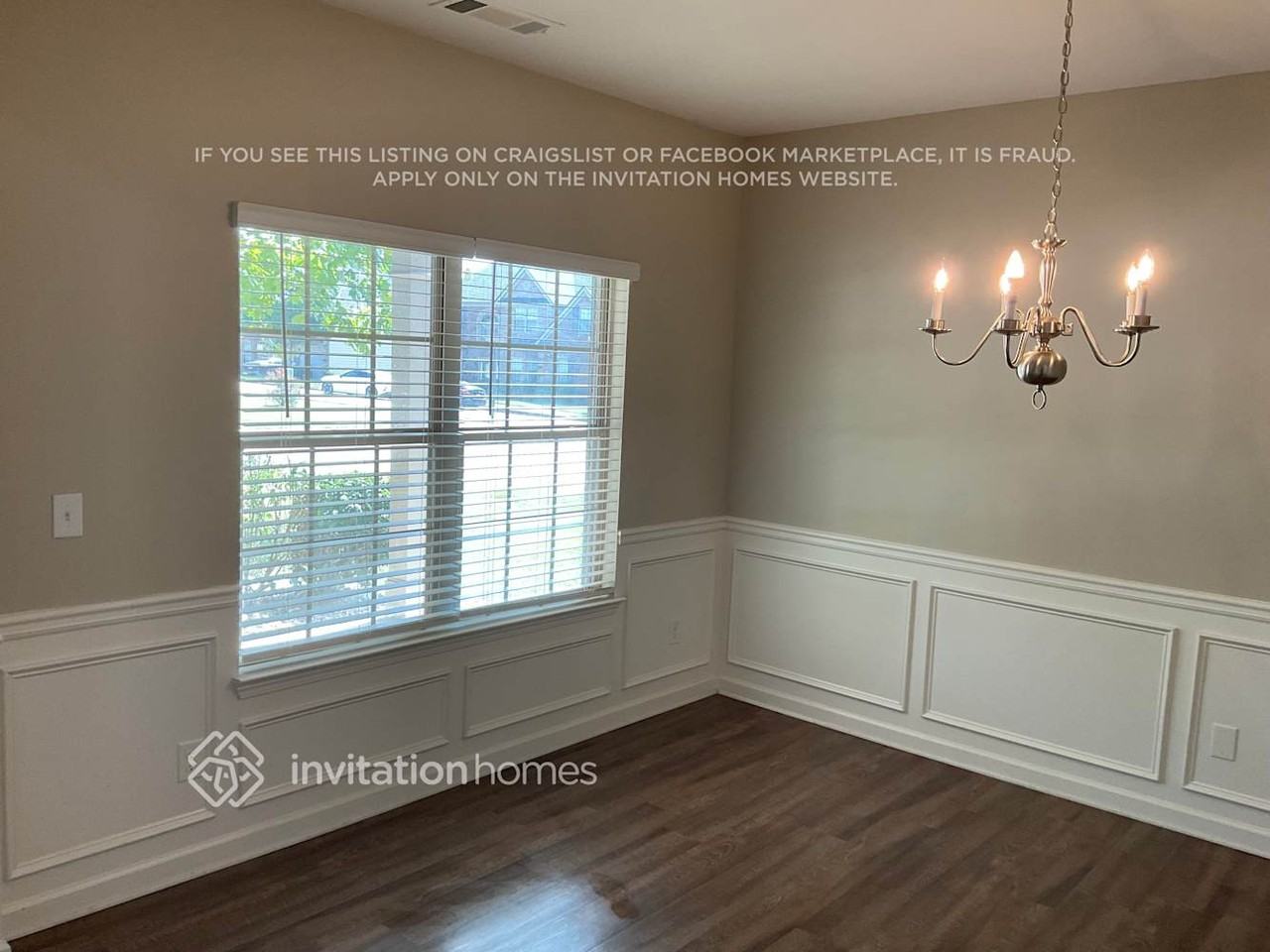 340 Madison Grace Ave - Photo 4 of 11