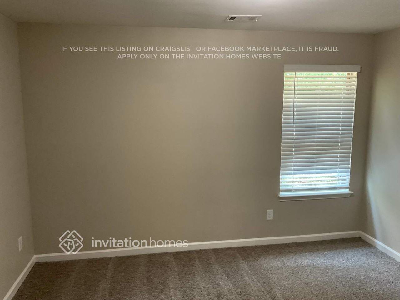 340 Madison Grace Ave - Photo 5 of 11