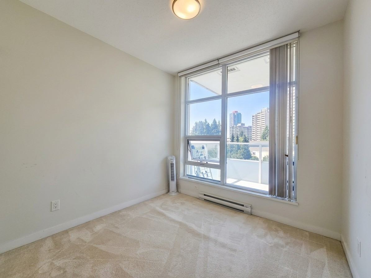 4880 Bennett Street - Photo 5 of 19