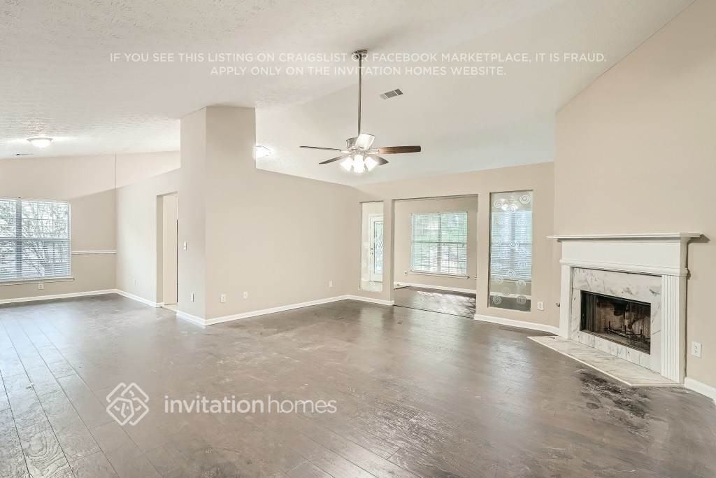 2373 Cove Lake Way - Photo 3 of 18