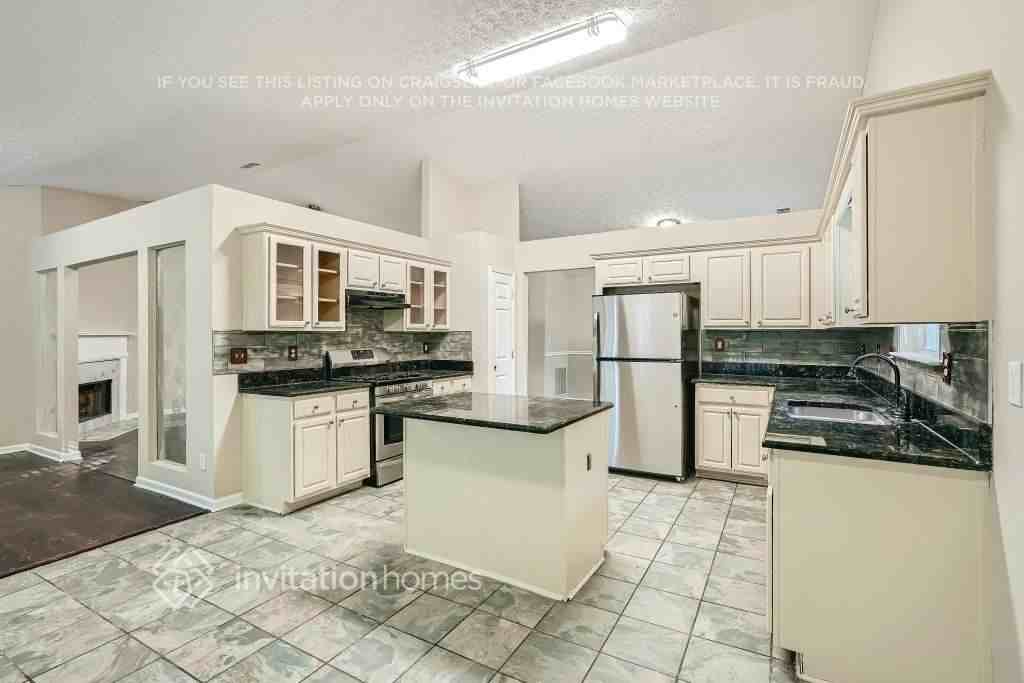 2373 Cove Lake Way - Photo 6 of 18
