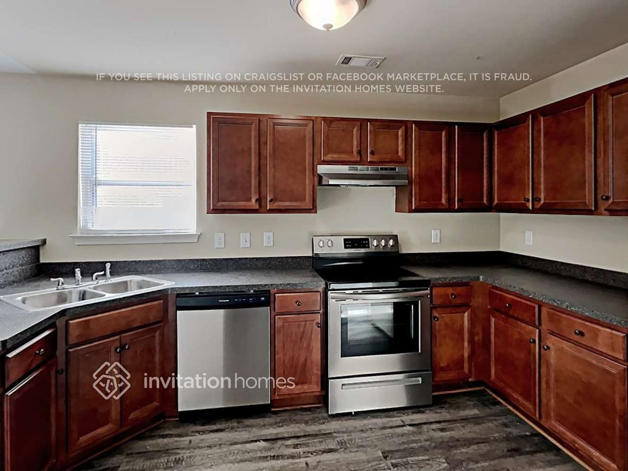 117 Rockefeller Ln - Photo 7 of 19