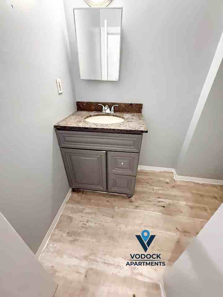 641 Park Street #B2 - Photo 5 of 14