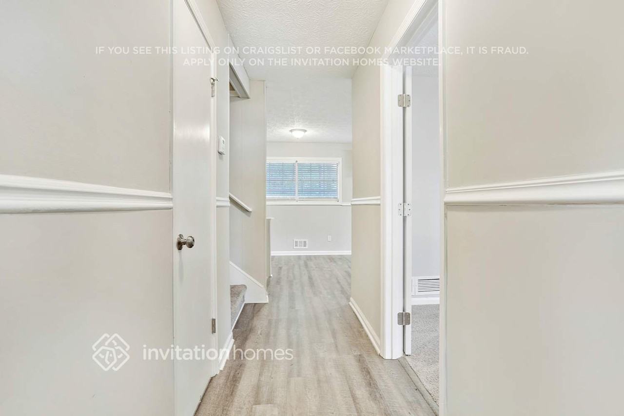678 Lakeridge Dr Se - Photo 4 of 26