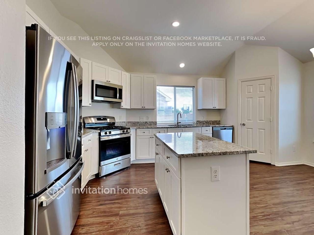 8010 Munich Dr - Photo 7 of 19