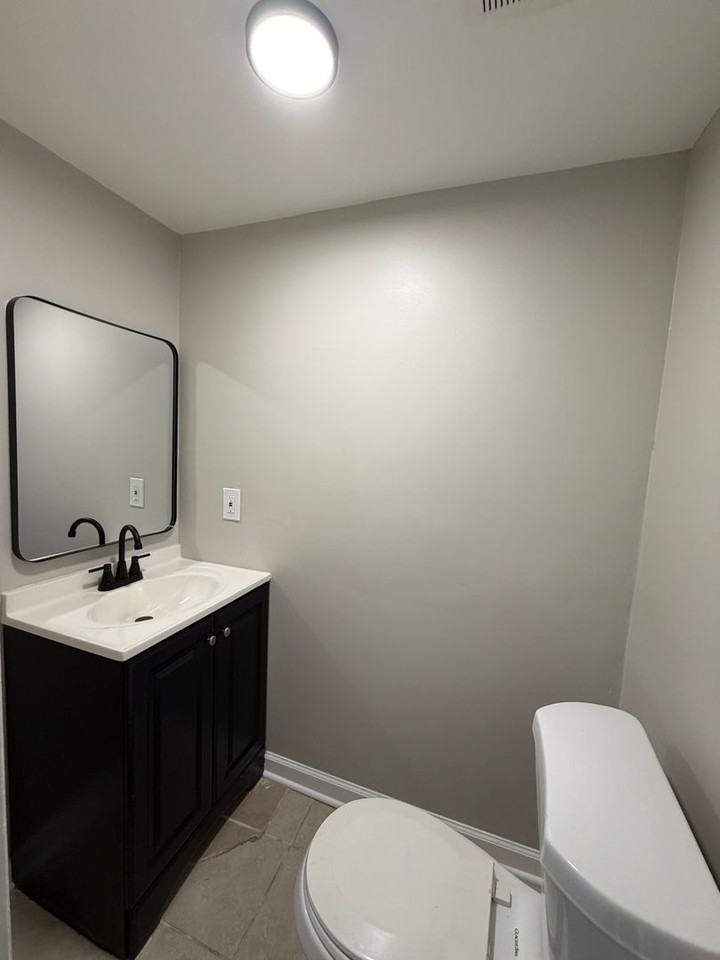 2071 Lenoa Ln - Photo 7 of 20