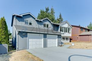 2802 Ne 23rd Pl - Photo 1 of 1