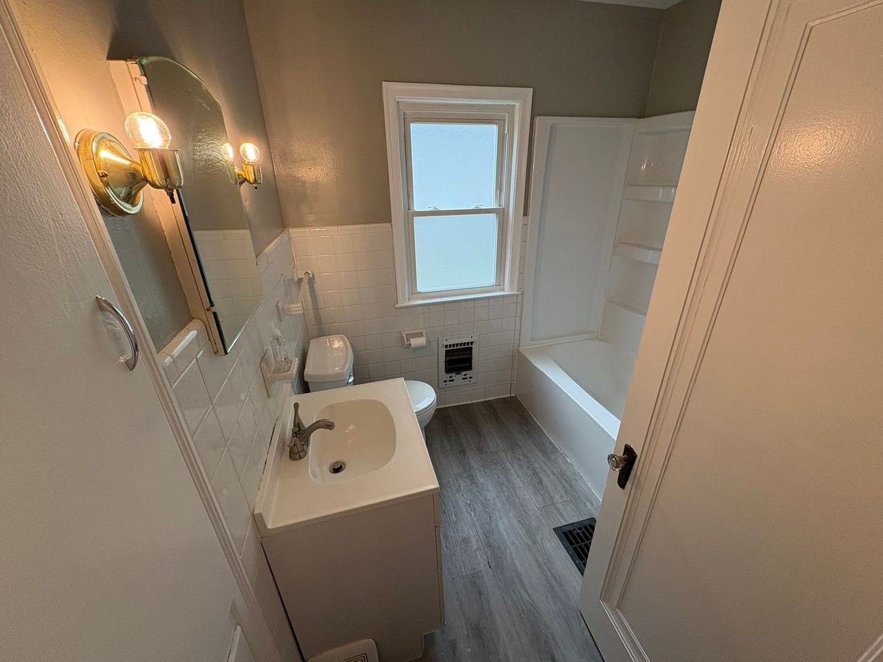 35 N Broadleigh Rd - Photo 4 of 13