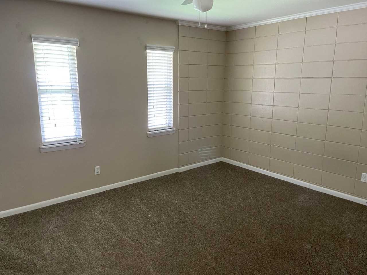 1903 Dawsey St - Photo 3 of 7