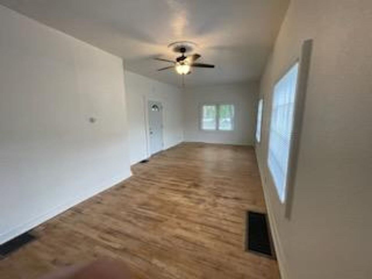 412 S 8th St - Photo 2 of 13