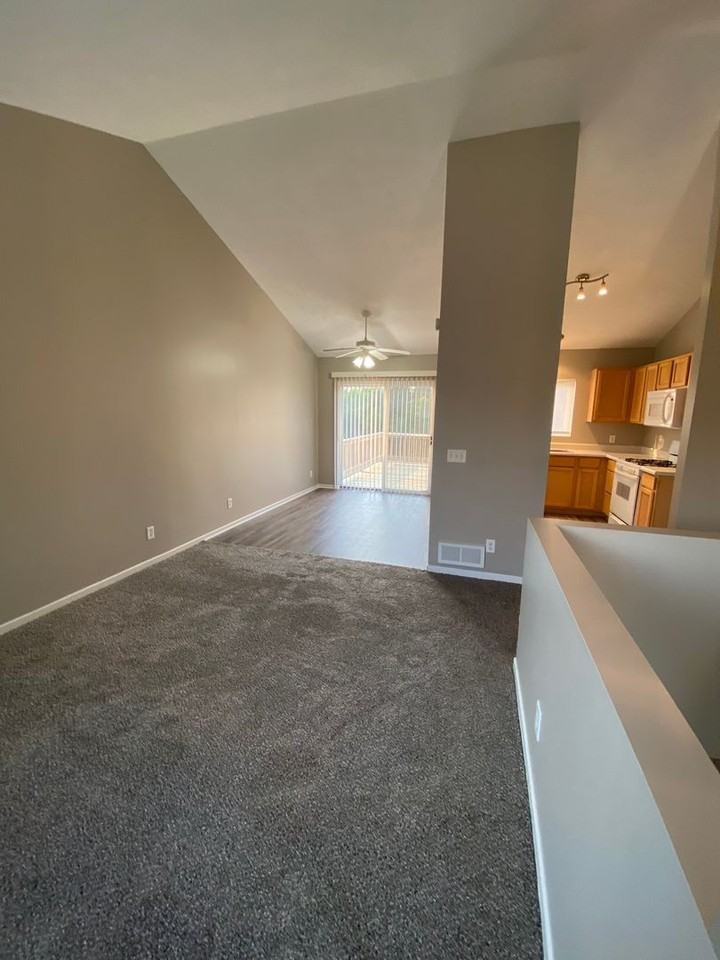 12735 Nebraska Ave - Photo 3 of 16