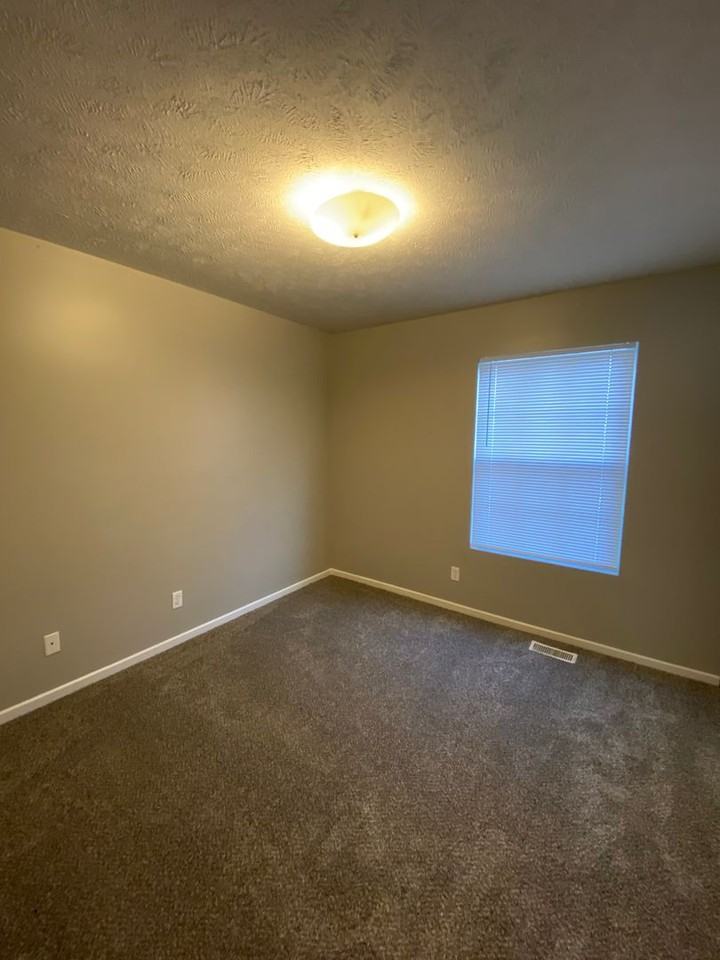 12735 Nebraska Ave - Photo 7 of 16