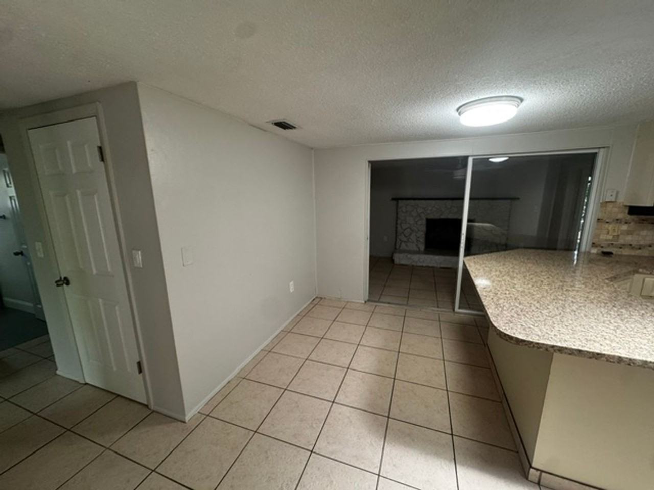 7634 Fox Hollow Dr - Photo 4 of 22