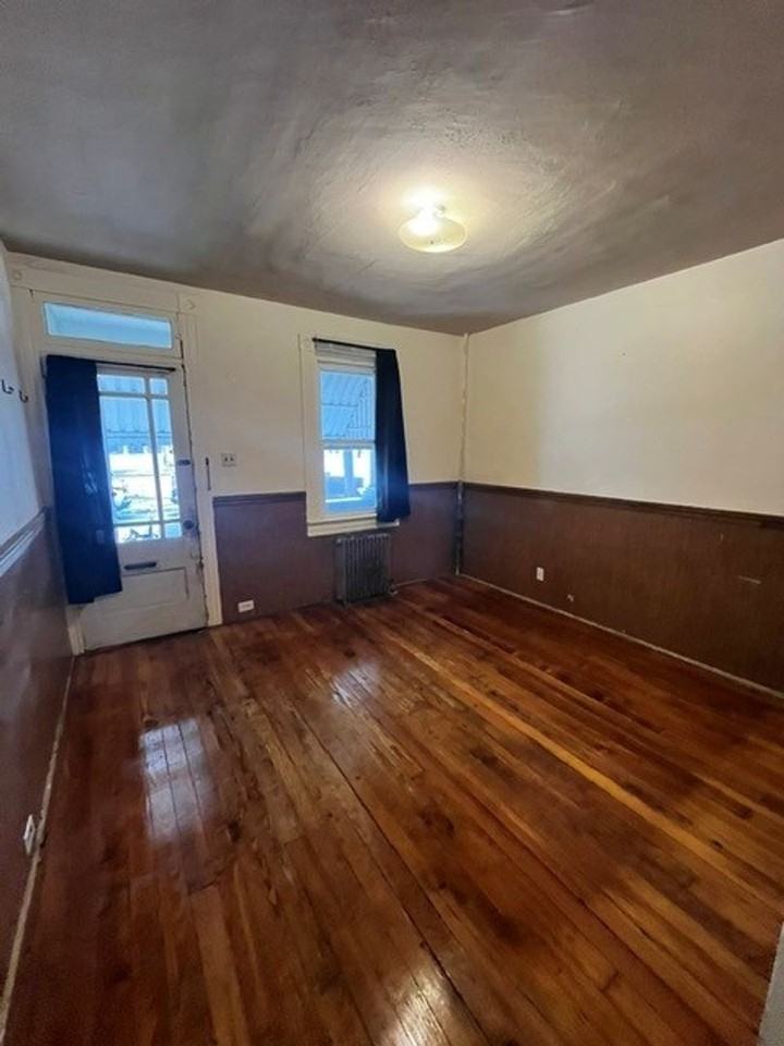 124 E Fell St - Photo 3 of 13