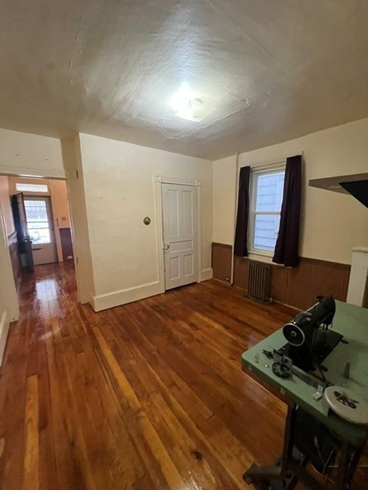 124 E Fell St - Photo 5 of 13