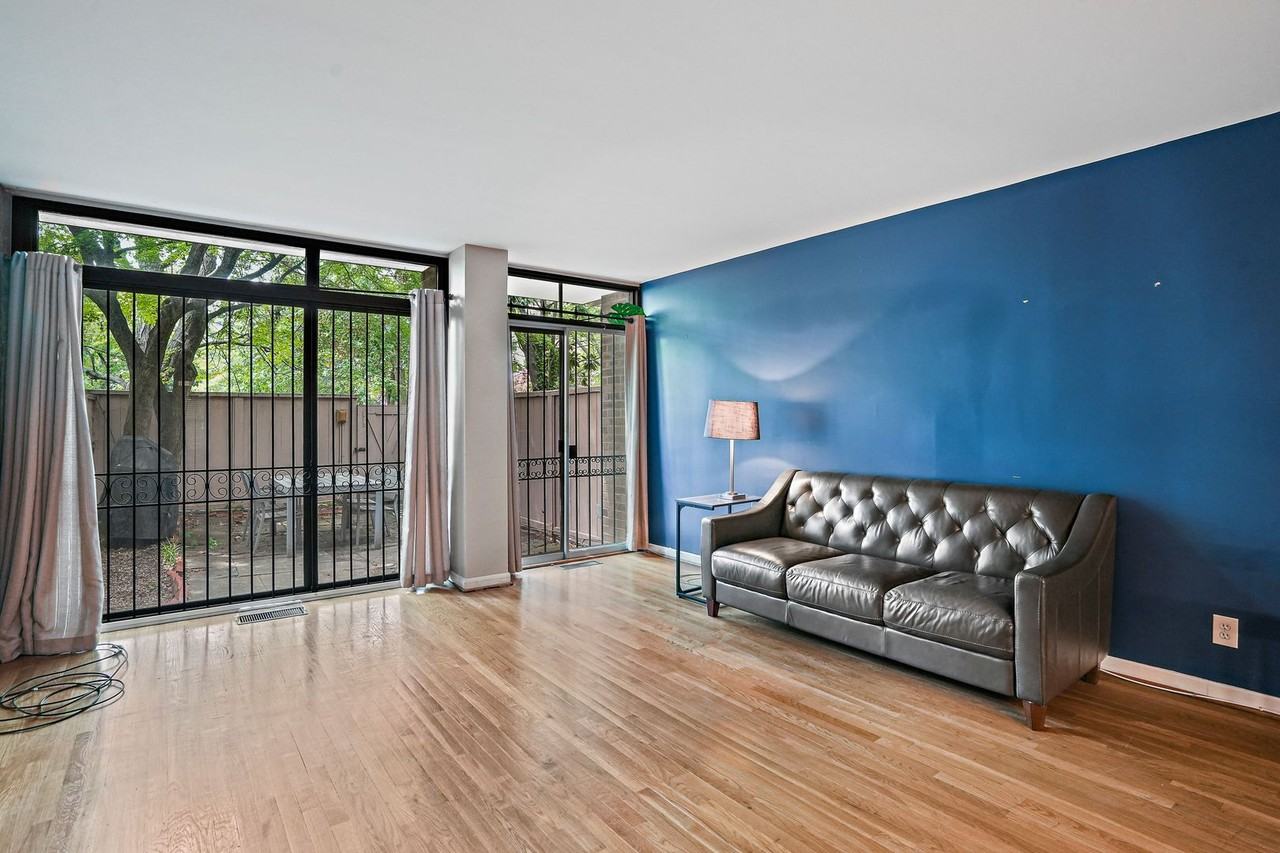 1285 Delaware Ave Sw - Photo 2 of 43
