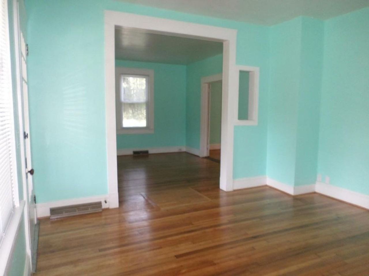 1075 Cambria St Ne - Photo 7 of 19